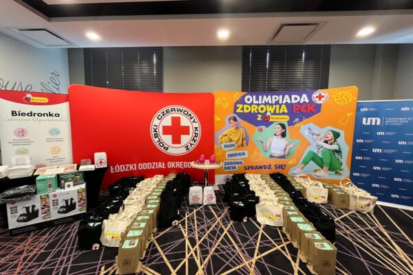 FINAŁ XXXII OGÓLNOPOLSKIEJ OLIMPIADY ZDROWIA POLSKIEGO CZERWONEGO KRZYŻA Z BIEDRONKĄ 4