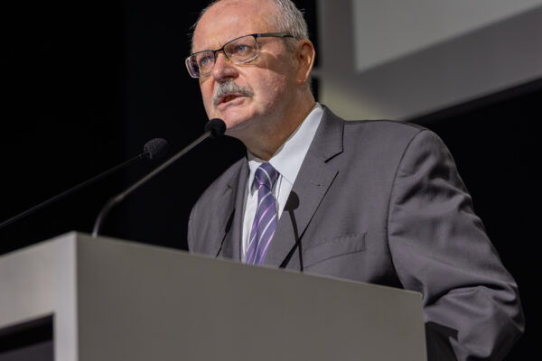 Wręczenia dyplomów absolwentom_56