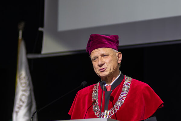 Wręczenia dyplomów absolwentom_54
