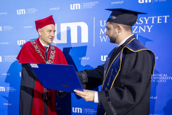 Ceremonia Graduacji Studentów English Division 2025 15
