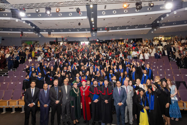 🎓 Ceremonia Graduacji Studentów English Division 2025 🎓