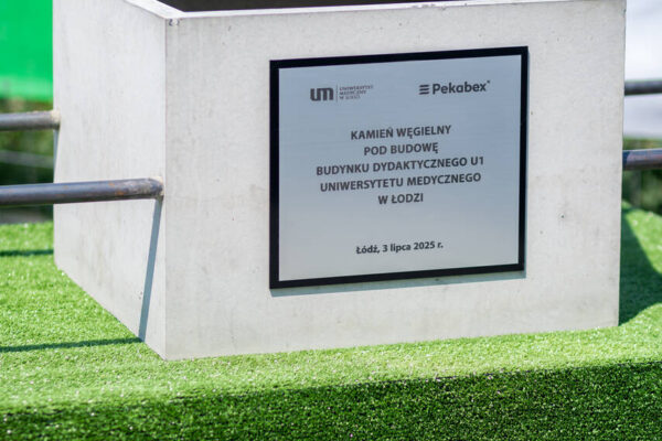 wmurowania kamienia węgielnego pod budowę budynku U1 1