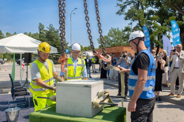 wmurowania kamienia węgielnego pod budowę budynku U1 25