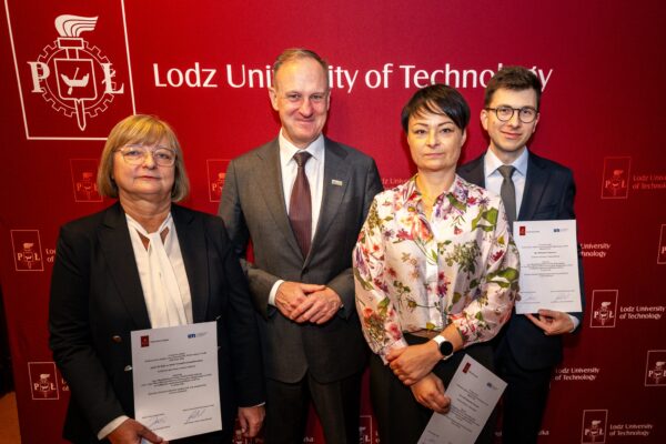 Wręczenie nagrody za najlepszą wspólną publikację naukową1