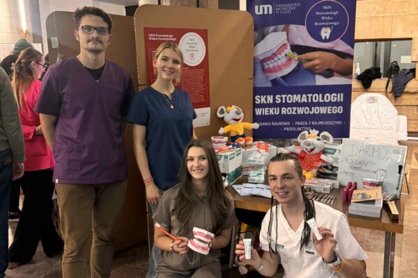 UMED na podium podczas Targów Kół Naukowych 7