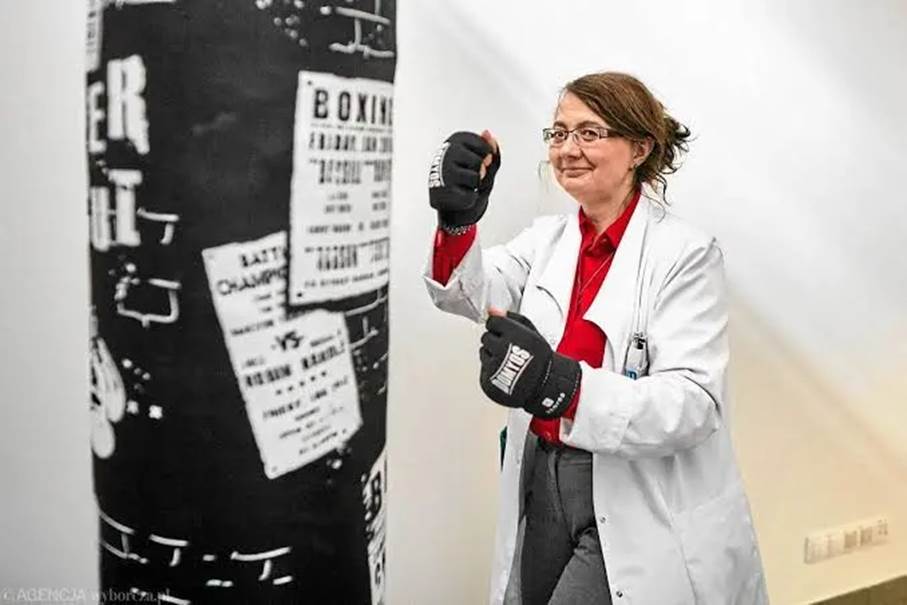 Prof. Anna Zalewska-Janowska