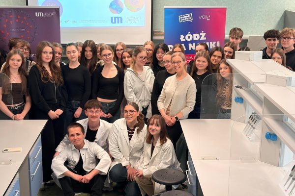 Warsztaty biologii molekularnej dla licealistów na UMED