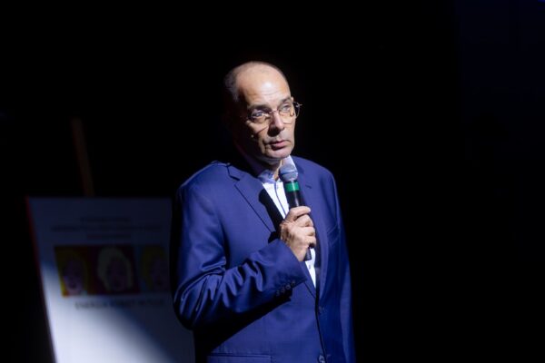 ARTUR ANDRUS w Uniwersytecie Medycznym w Łodzi24