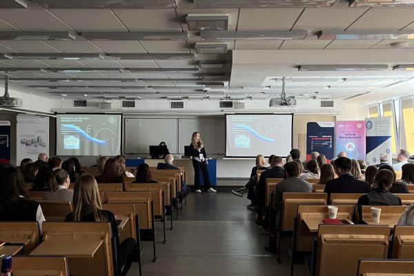 III Ogólnopolska Konferencja Naukowa Studentów Technik Dentystycznych zdj2