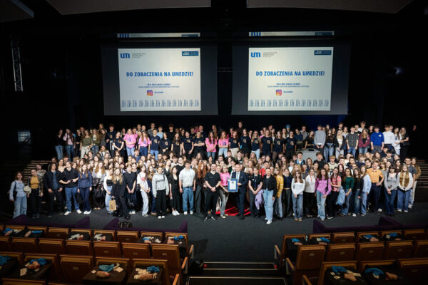 REKORD POLSKI W SZYCIU CHIRURGICZNYM, PRAWIE 2800 UCZESTNIKÓW<br>I JUBILEUSZOWA – 15. EDYCJA WYDARZENIA. <br>TAK WYGLĄDAŁY TEGOROCZNE DRZWI OTWARTE UNIWERSYTETU MEDYCZNEGO W ŁODZI.