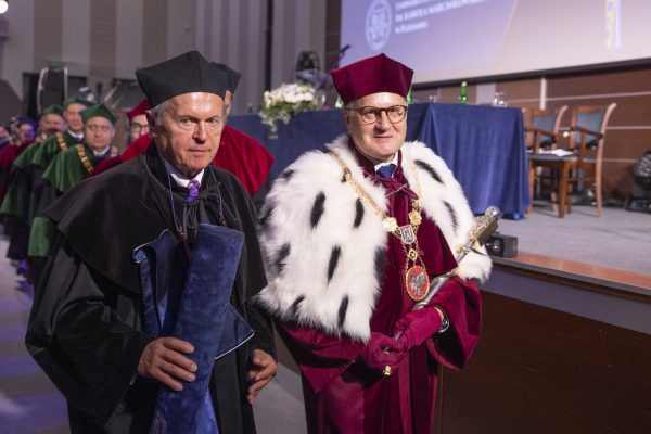 Honorowy doktorat dla prof. Adama Dzikiego71