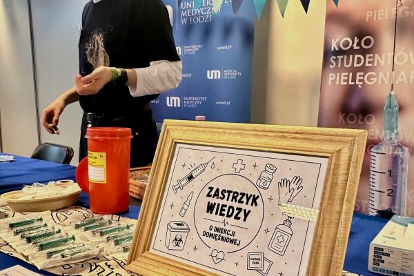 STUDENCI I PRACOWNICY UMED POPULARYZOWALI NAUKĘ PODCZAS 29. PIKNIKU NAUKOWEGO POLSKIEGO RADIA I CENTRUM NAUKI KOPERNIK9