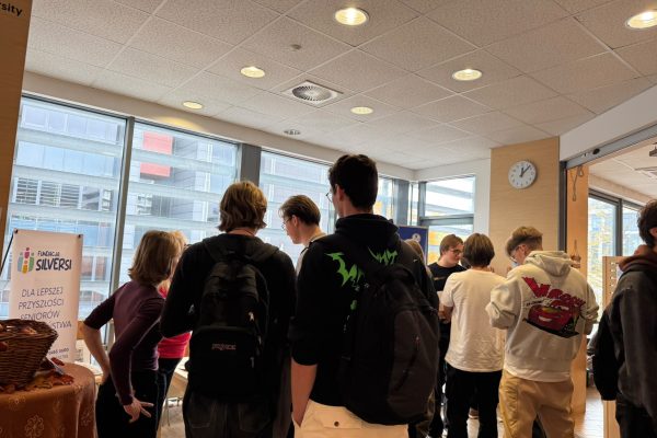 STUDENCI FIZJOTERAPII UMED PROMOWALI AKTYWNOŚĆ FIZYCZNĄ PODCZAS DNIA IFE9