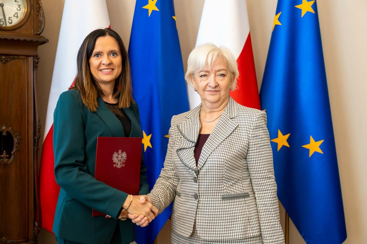 Dr hab. Monika Burzyńska