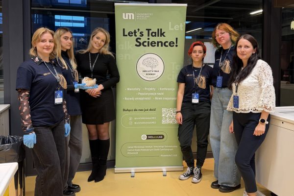 NAUKA POZA MURAMI UCZELNI. UMED NA ŁÓDZKIEJ NOCY NAUKOWCÓW